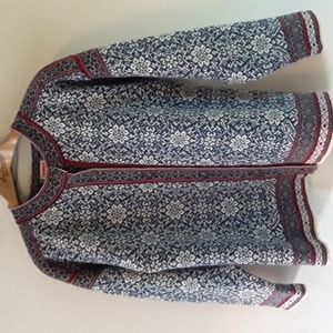 Elegant Nordic Patterned Cardigan